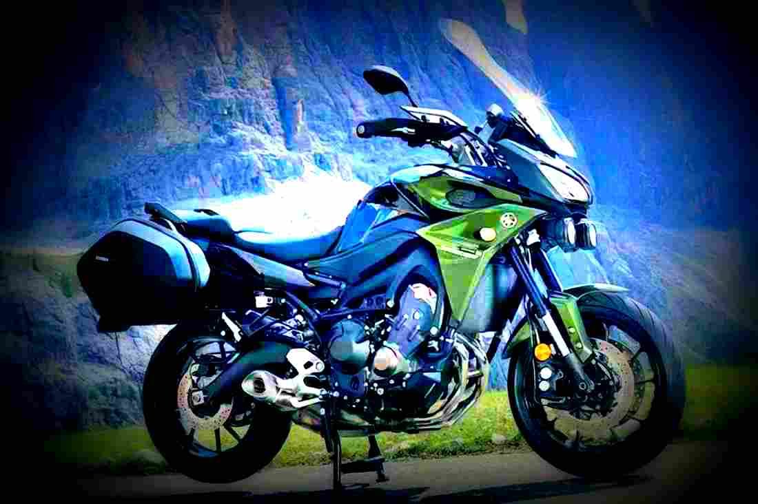 Yamaha Tracer 900 2017 2 motorbike A4 Photo Print