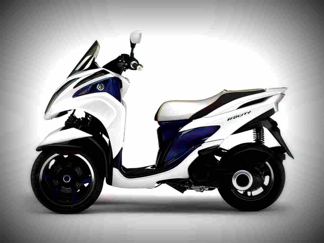 Yamaha Tricity 125cc 5 motorbike A4 Photo Print