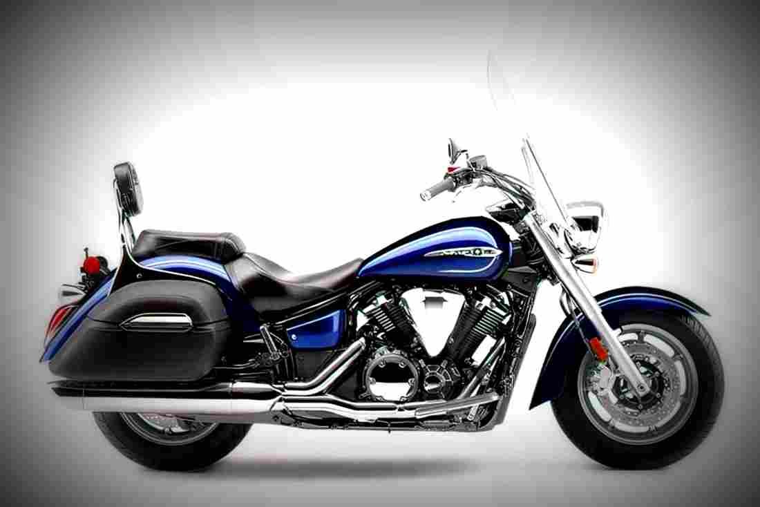 Yamaha V Star 1300 Tourer 2017 4 motorbike A4 Photo Print