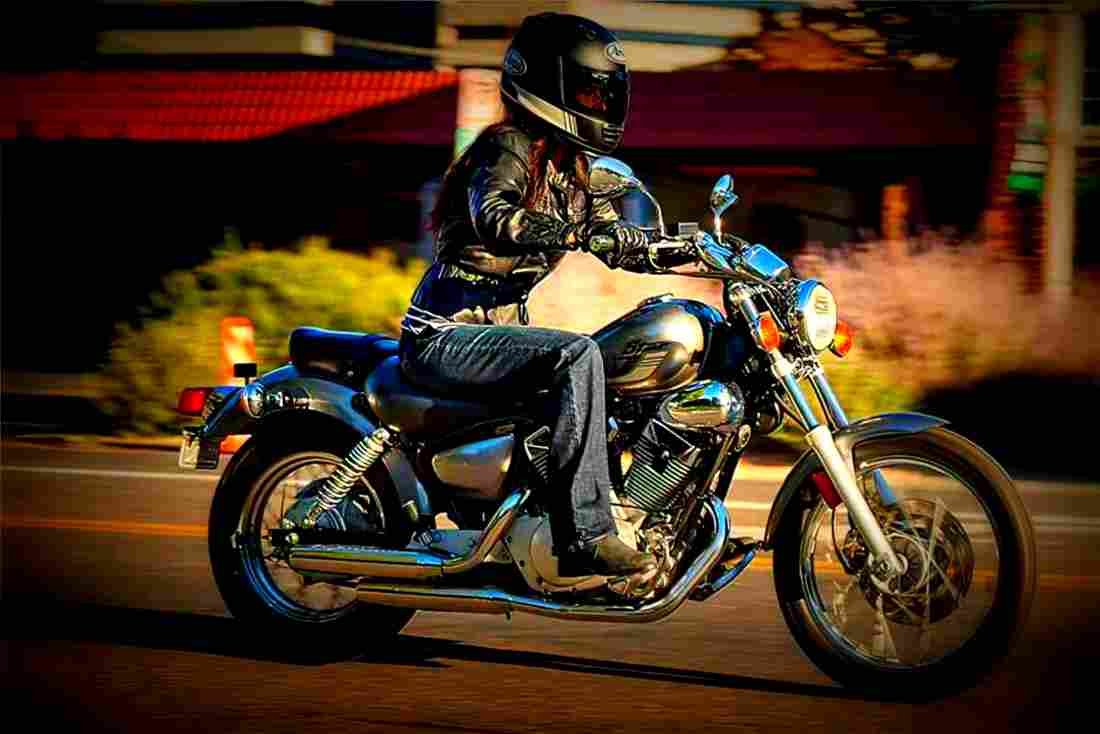 Yamaha V Star 250 2017 4 motorbike A4 Photo Print