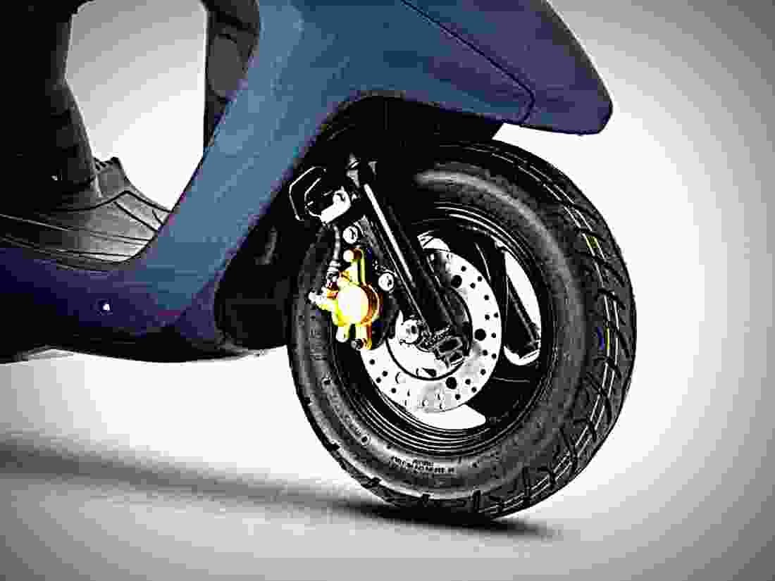 Yamaha Vity 2017 2 motorbike A4 Photo Print