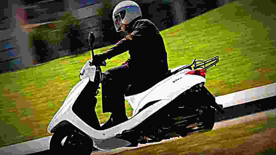 Yamaha Vity Vity 5 motorbike A4 Photo Print