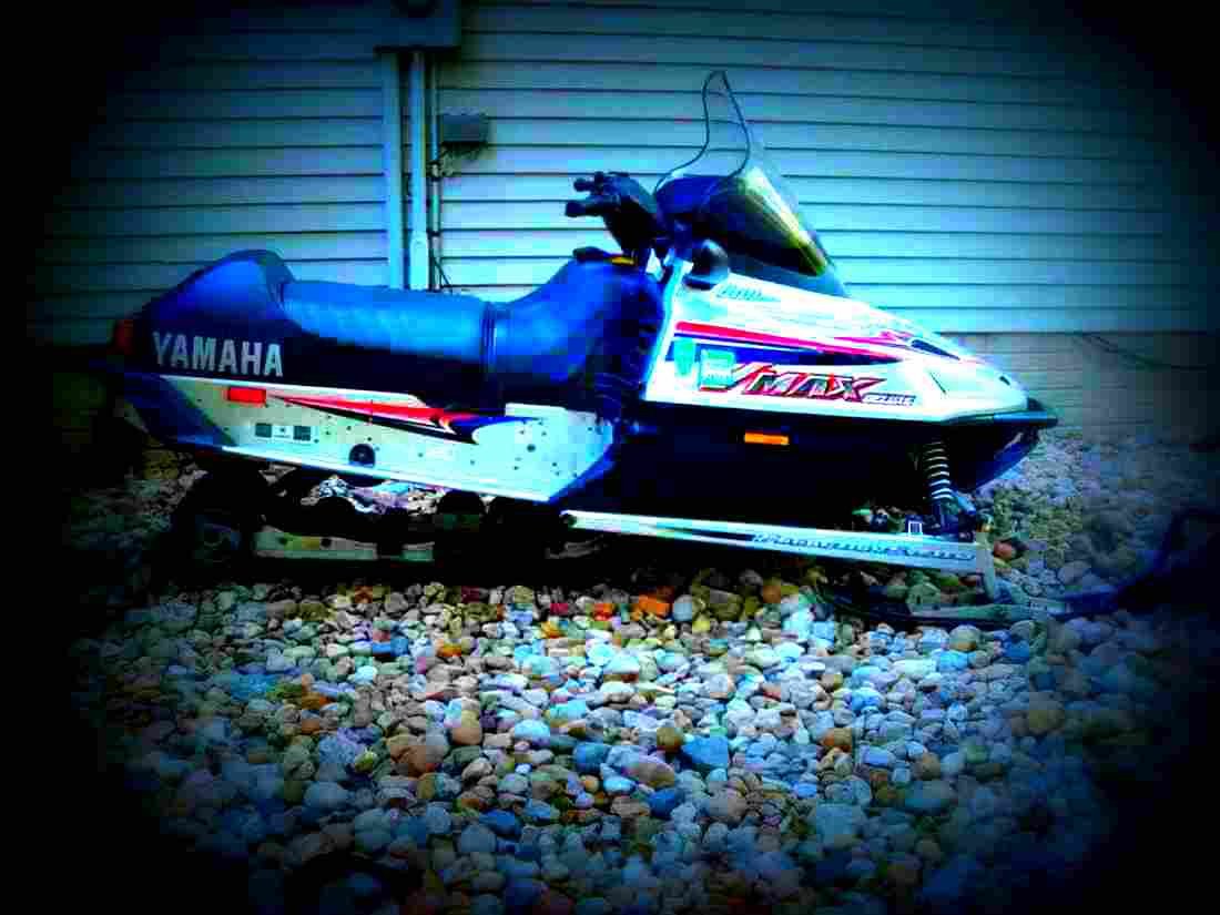 Yamaha Vmax 700 Deluxe 2001 4 motorbike A4 Photo Print