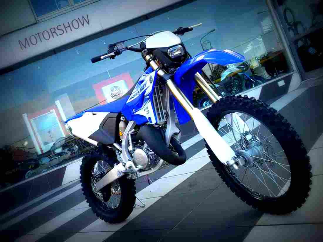 Yamaha WR125R 2017 4 motorbike A4 Photo Print