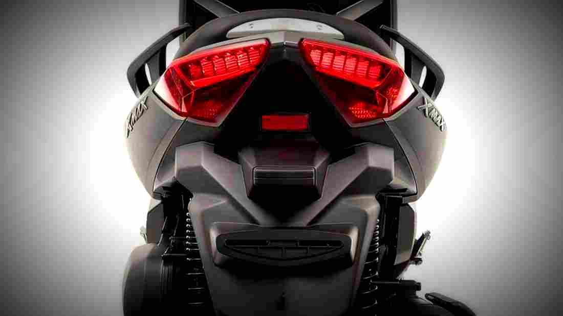 Yamaha X MAX 125 X MAX 125 6 motorbike A4 Photo Print
