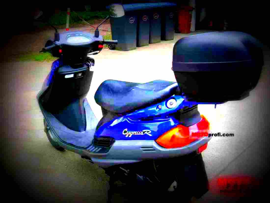 Yamaha XC 125 TR Cygnus 1998 1 motorbike A4 Photo Print
