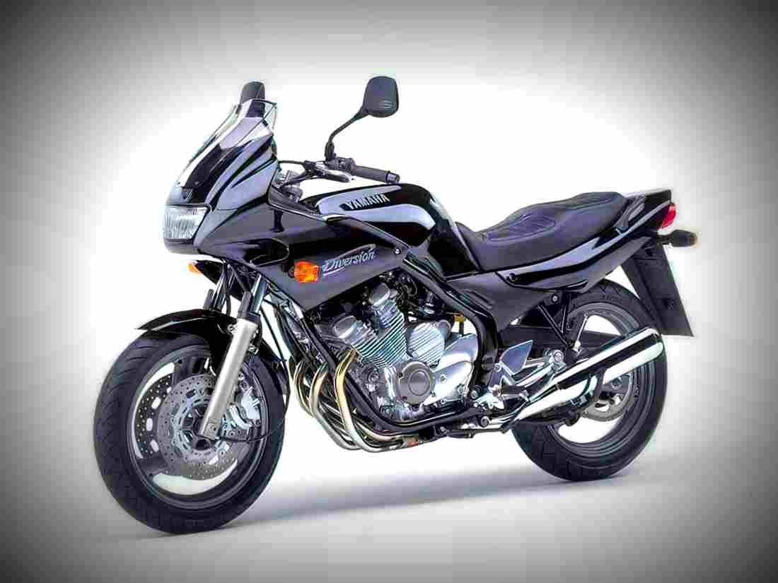 Yamaha XJ 600 N 2002 2 motorbike A4 Photo Print