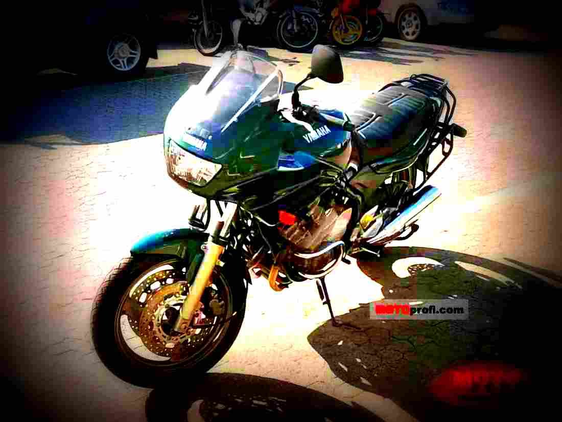 Yamaha XJ 650 (reduced effect) 1983 2 motorbike A4 Photo Print