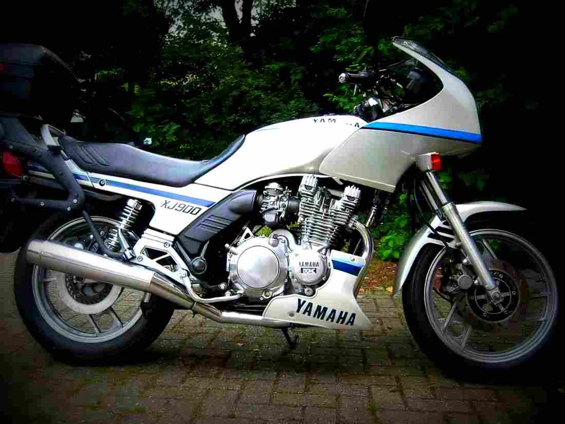 Yamaha XJ 900 1985 4 motorbike A4 Photo Print