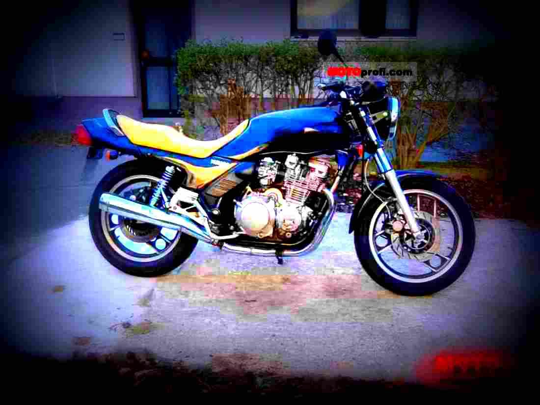 Yamaha XJ 900 1987 1 motorbike A4 Photo Print