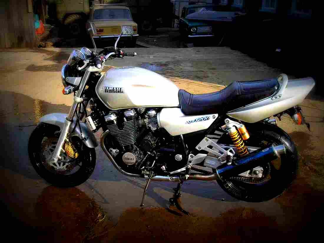 Yamaha XJR 1200 1997 4 motorbike A4 Photo Print