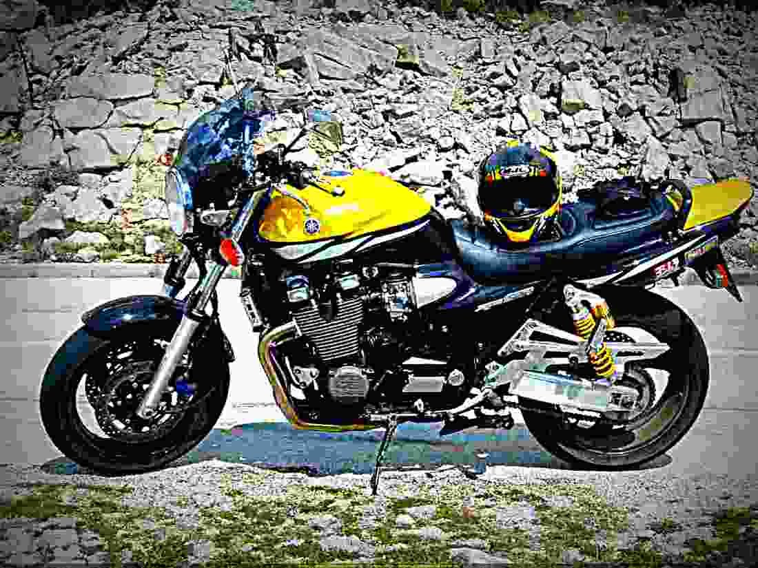 Yamaha XJR 1300 2003 4 motorbike A4 Photo Print