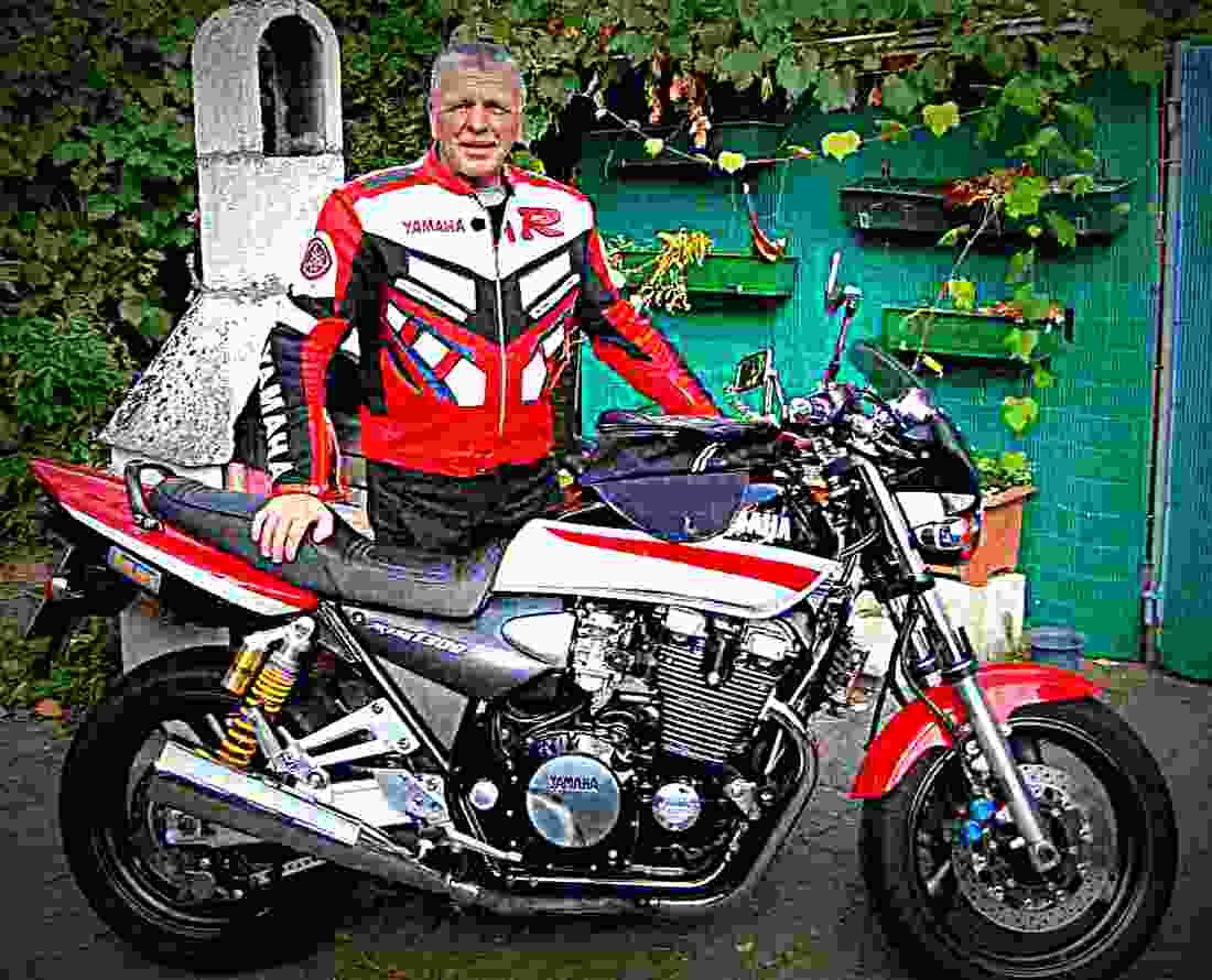 Yamaha XJR 1300 SP 1999 4 motorbike A4 Photo Print