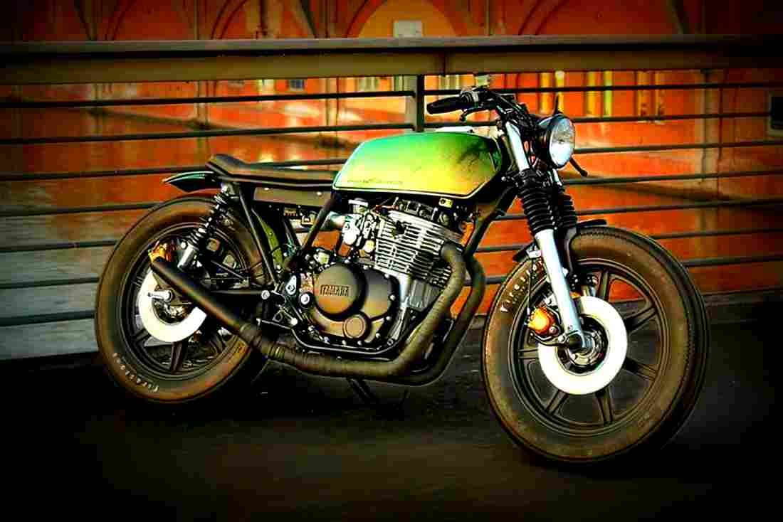 Yamaha XS 400 1978 3 motorbike A4 Photo Print