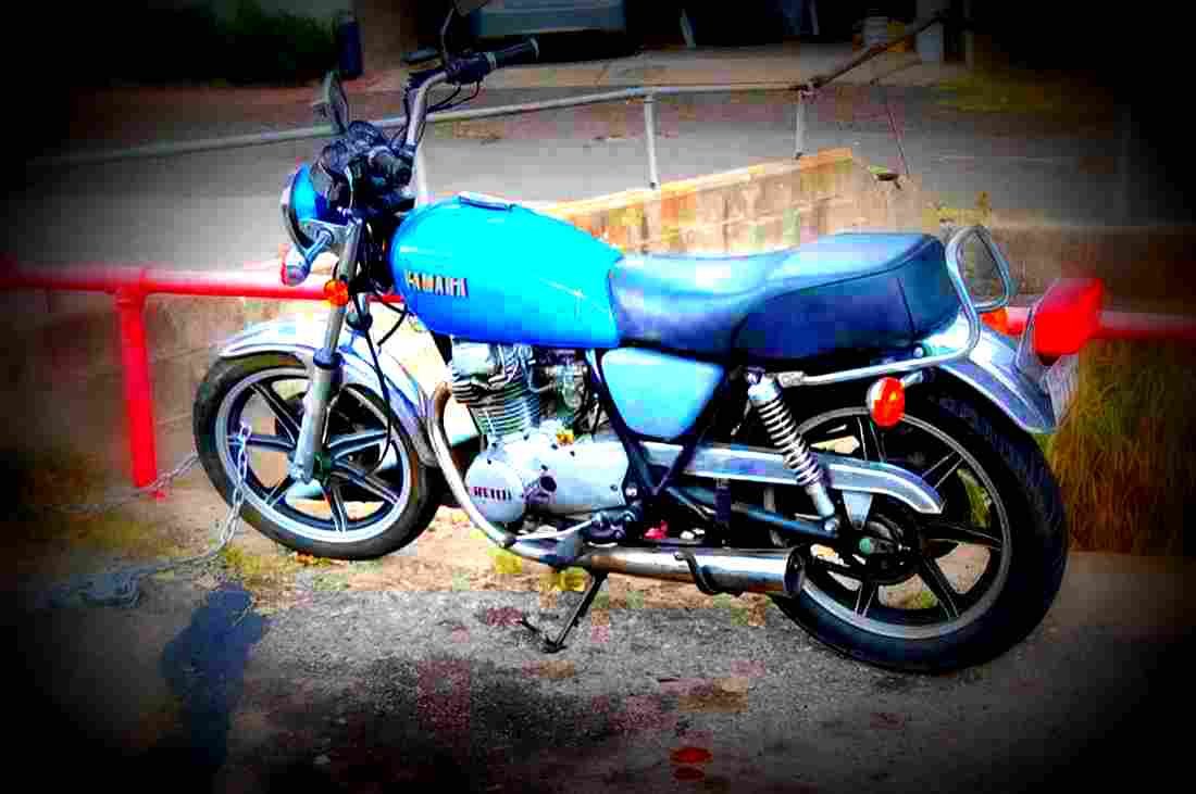 Yamaha XS 400 1979 2 motorbike A4 Photo Print