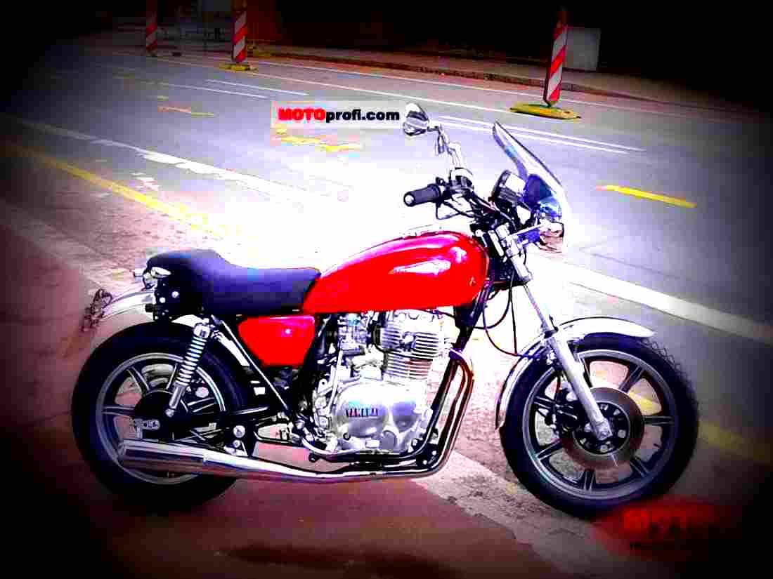 Yamaha XS 400 1981 1 motorbike A4 Photo Print