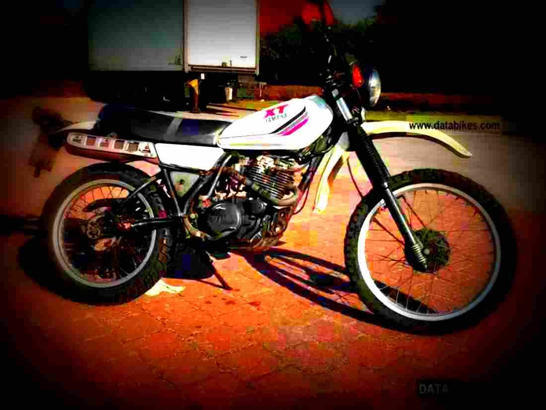 Yamaha XS 400 DOHC 1988 5 motorbike A4 Photo Print