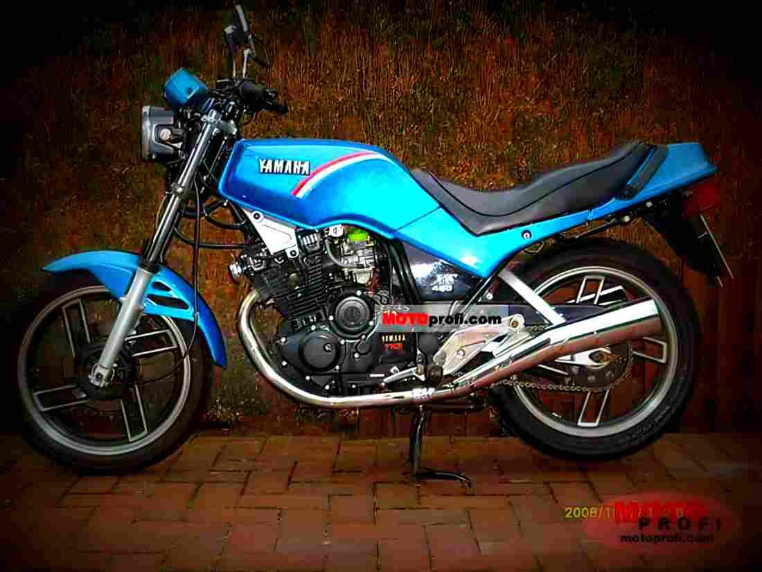 Yamaha XS 400 DOHC 1990 2 motorbike A4 Photo Print