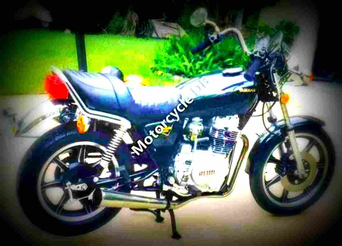 Yamaha XS 400 DOHC (reduced effect) 1982 6 motorbike A4 Photo Print