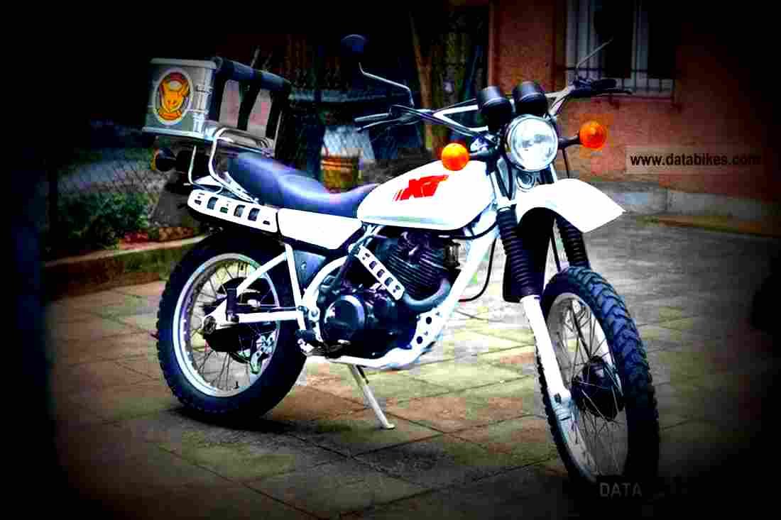 Yamaha XT 250 1990 1 motorbike A4 Photo Print