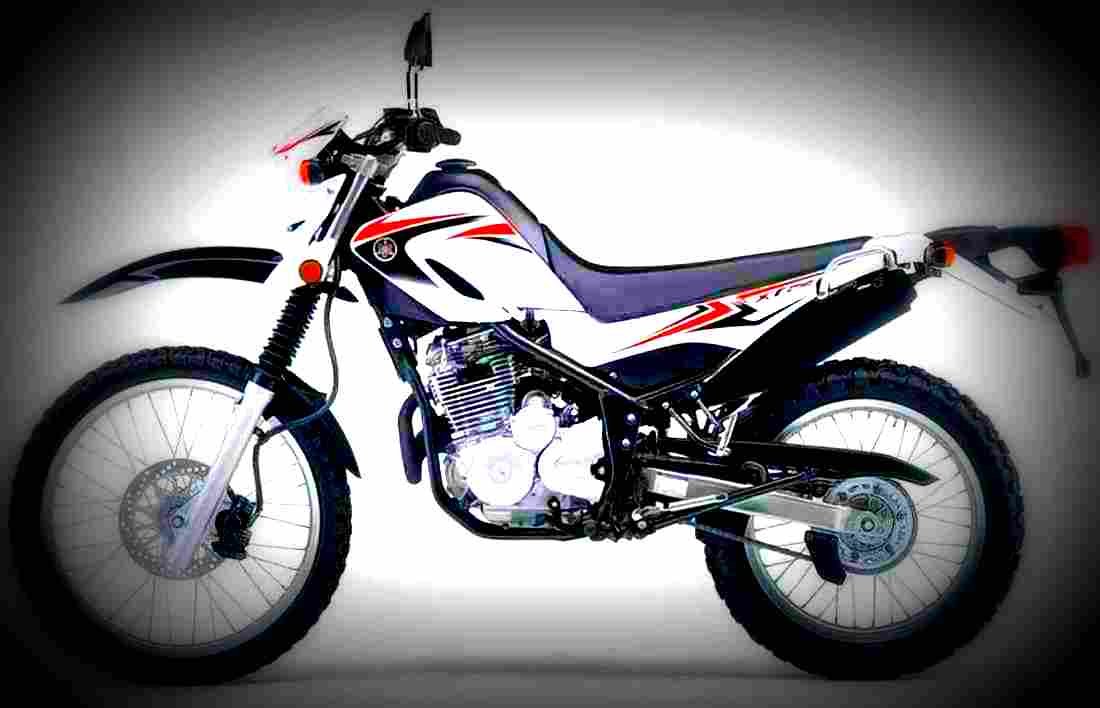 Yamaha XT 250 2009 4 motorbike A4 Photo Print