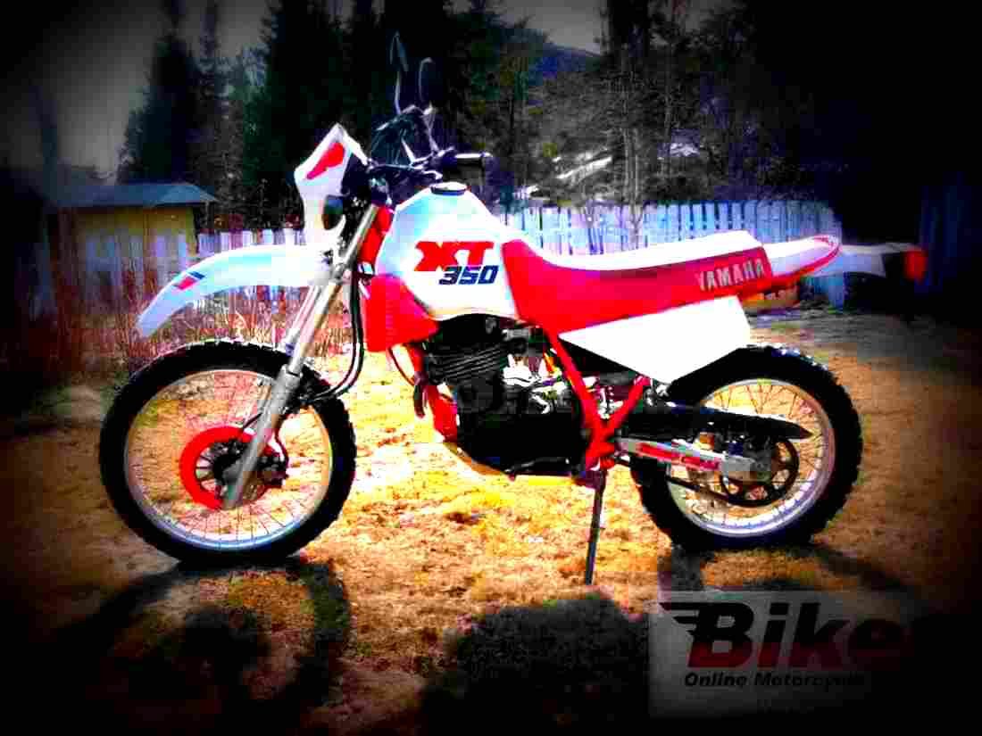 Yamaha XT 350 1986 1 motorbike A4 Photo Print