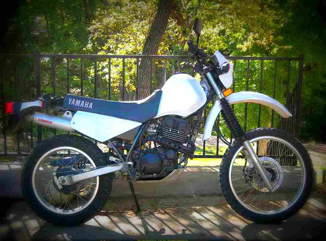 Yamaha XT 350 (reduced effect) 1989 3 motorbike A4 Photo Print