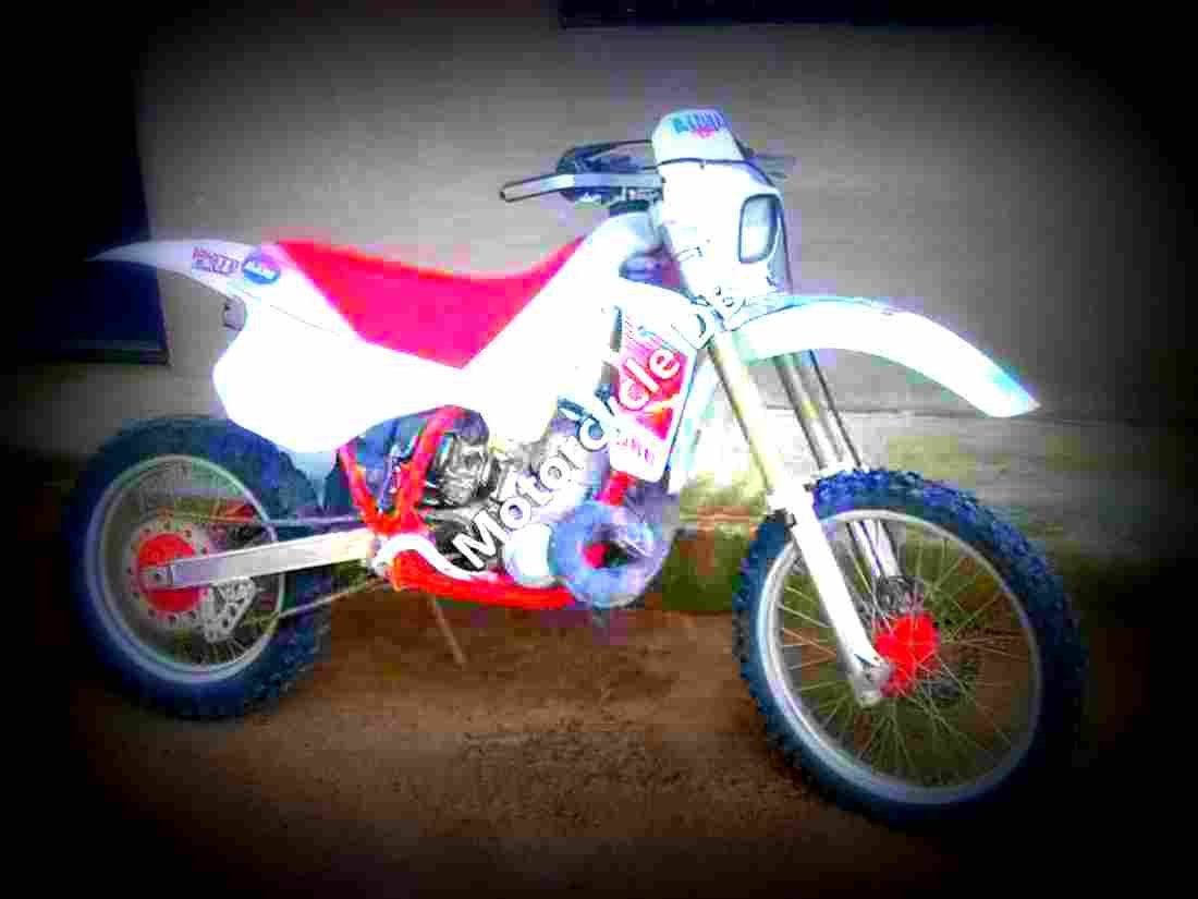 Yamaha XT 350 (reduced effect) 1989 5 motorbike A4 Photo Print