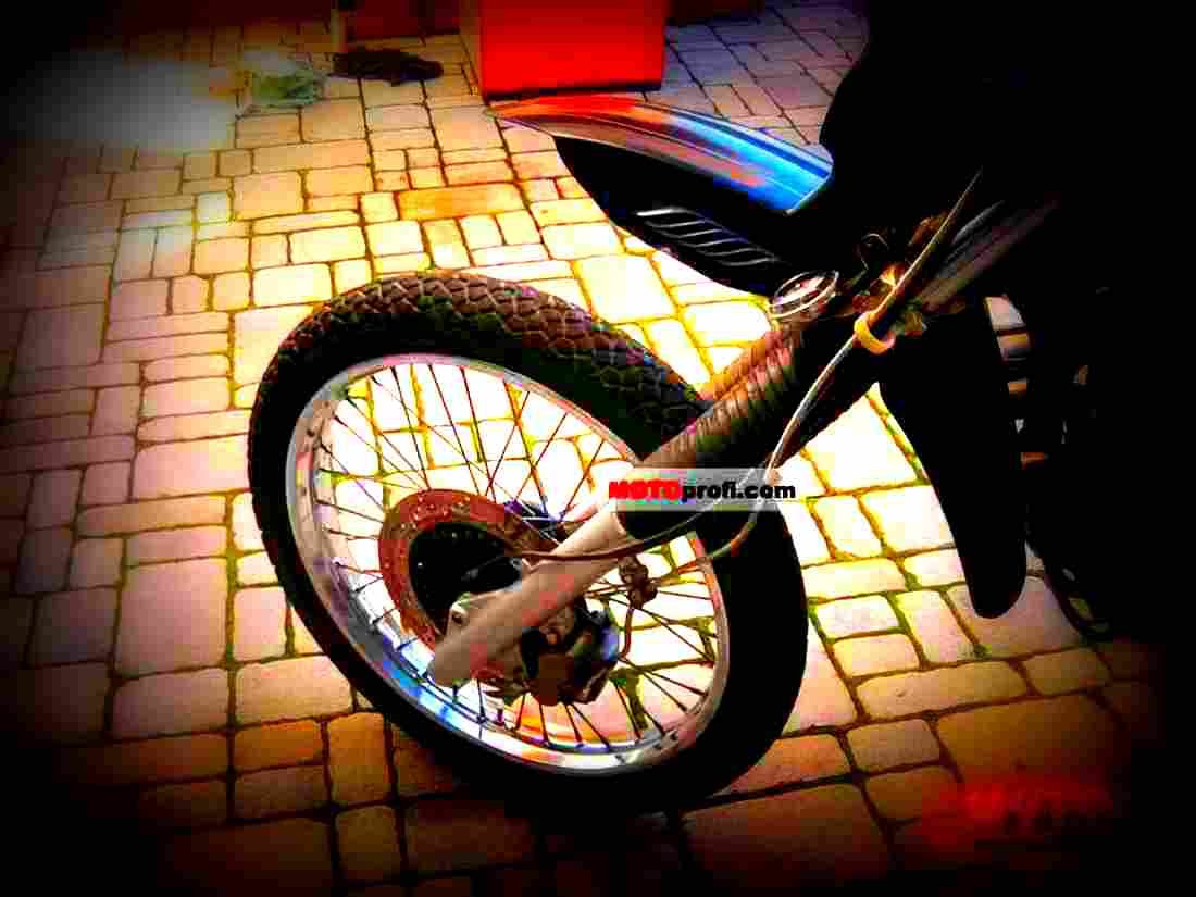 Yamaha XT 550 1982 5 motorbike A4 Photo Print