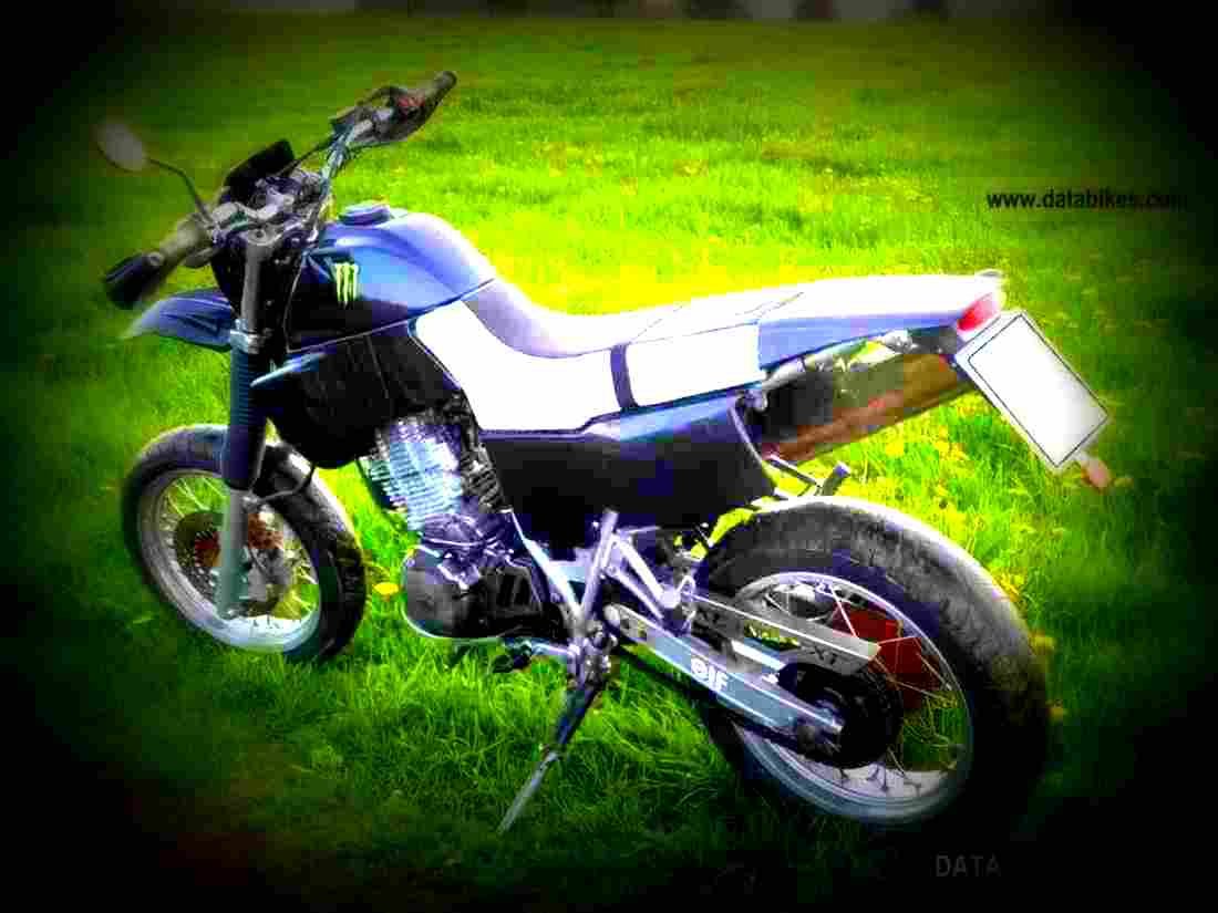 Yamaha XT 600 1988 3 motorbike A4 Photo Print