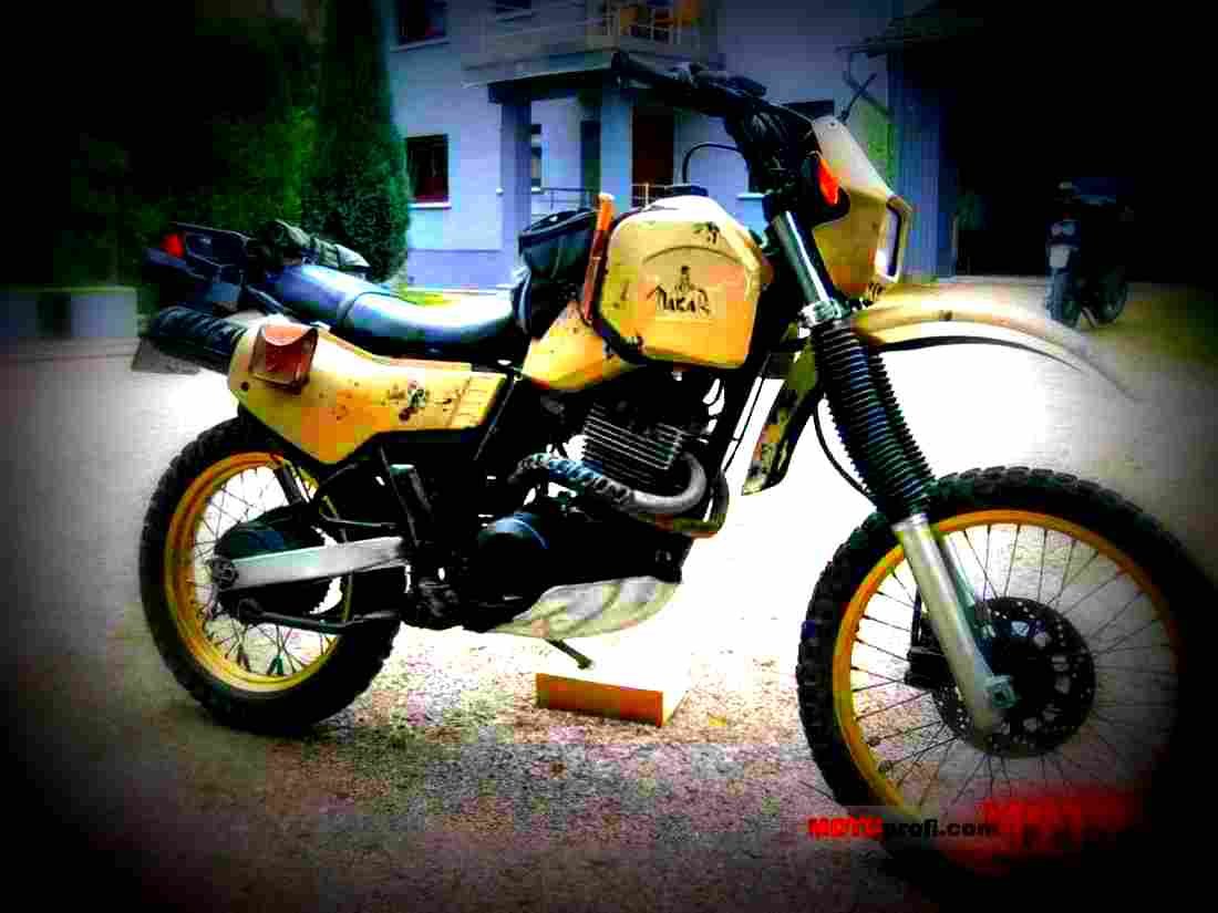 Yamaha XT 600 (reduced effect) 1986 4 motorbike A4 Photo Print