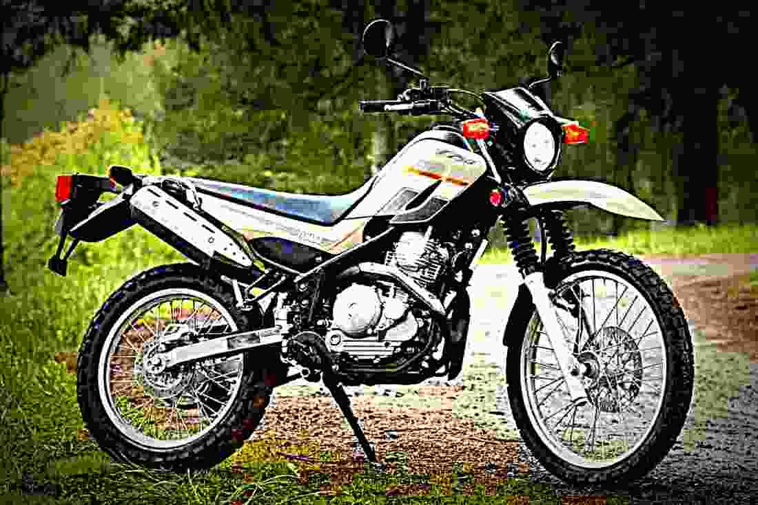 Yamaha XT250 2018 1 motorbike A4 Photo Print