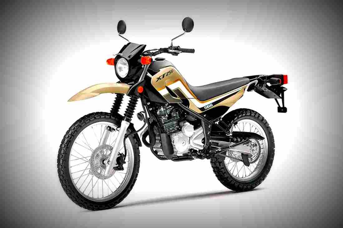 Yamaha XT250 2018 3 motorbike A4 Photo Print