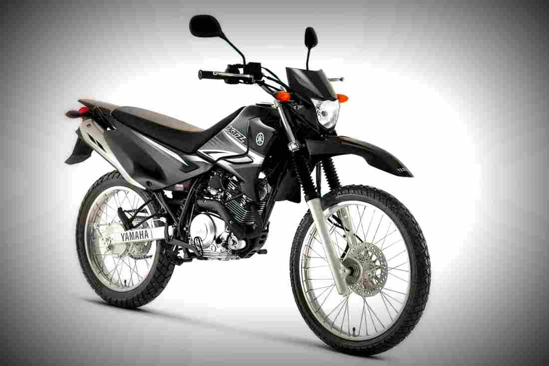 Yamaha XTZ 125 2018 3 motorbike A4 Photo Print