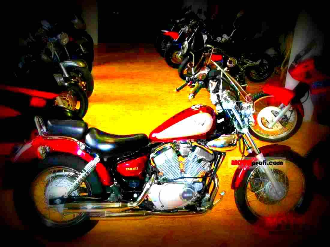 Yamaha XV 125 Virago 1997 1 motorbike A4 Photo Print