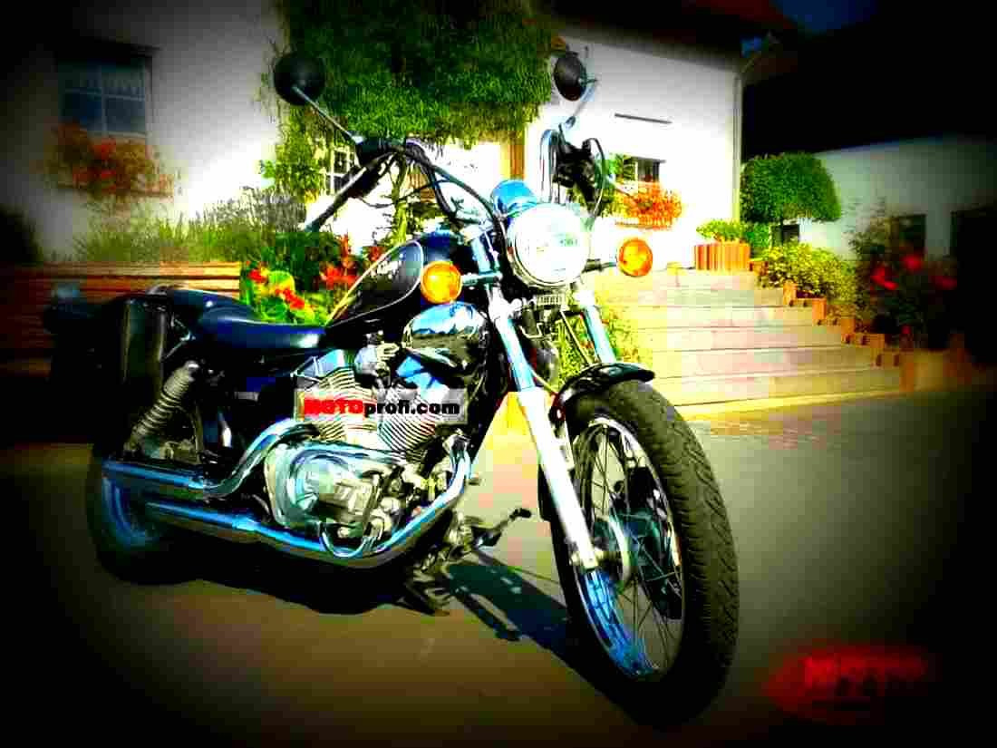 Yamaha XV 125 Virago 1997 4 motorbike A4 Photo Print