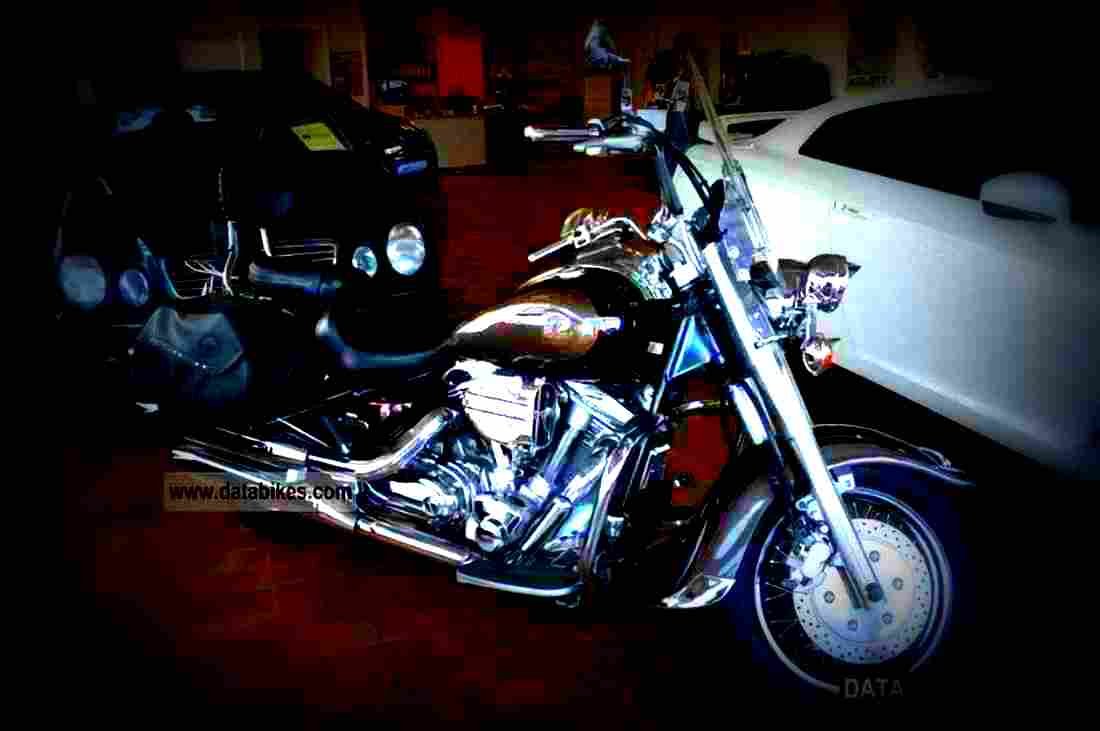 Yamaha XV 1600 A Wild Star 2001 2 motorbike A4 Photo Print