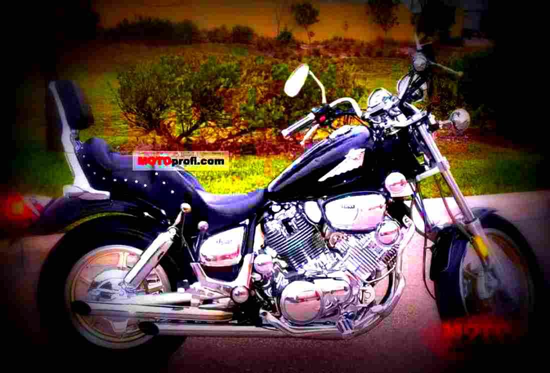 Yamaha XV 535 Virago (reduced effect) 1990 3 motorbike A4 Photo Print