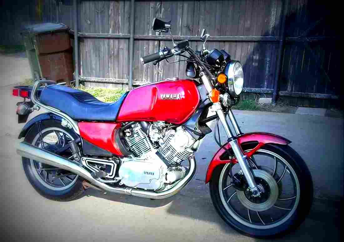 Yamaha XV 920 RH 1981 3 motorbike A4 Photo Print