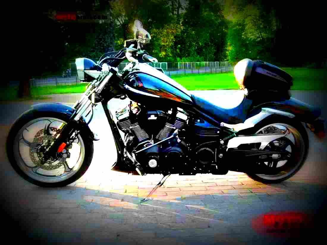 Yamaha XV1900 Raider 2009 4 motorbike A4 Photo Print