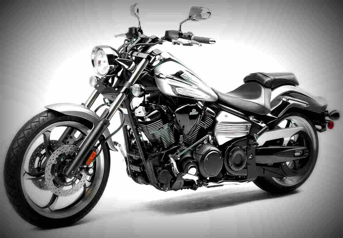 Yamaha XV1900 Raider S XV1900 Raider S 4 motorbike A4 Photo Print