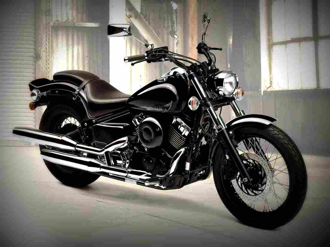 Yamaha XVS650 A 2018 3 motorbike A4 Photo Print