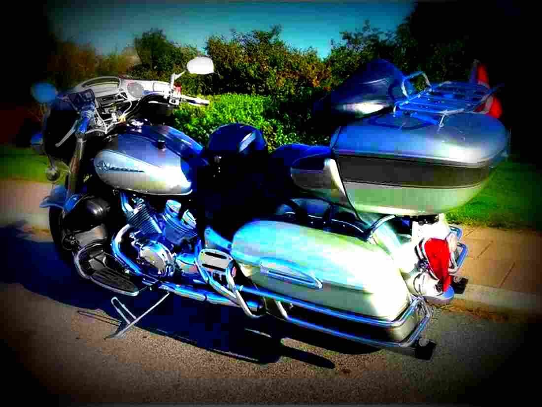 Yamaha XVZ 1300 A Royal Star 2000 2 motorbike A4 Photo Print
