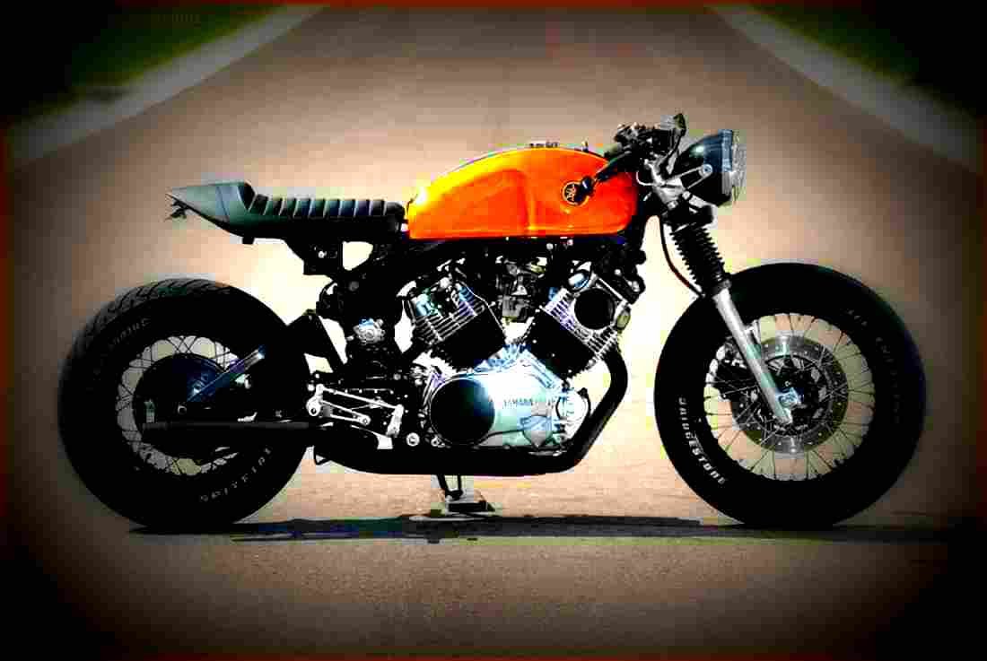 Yamaha XZ 550 S 1984 3 motorbike A4 Photo Print