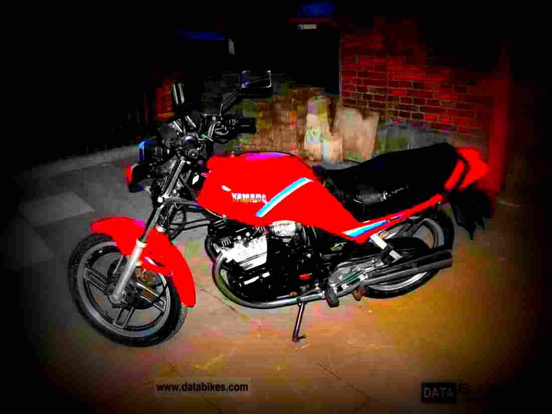 Yamaha XZ 550 S 1986 4 motorbike A4 Photo Print