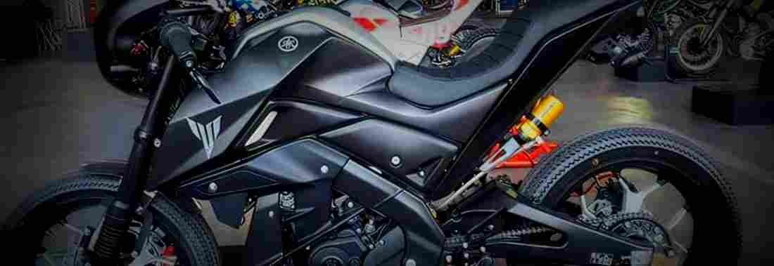 Yamaha Xabre 2018 1 825x284 motorbike A4 Photo Print