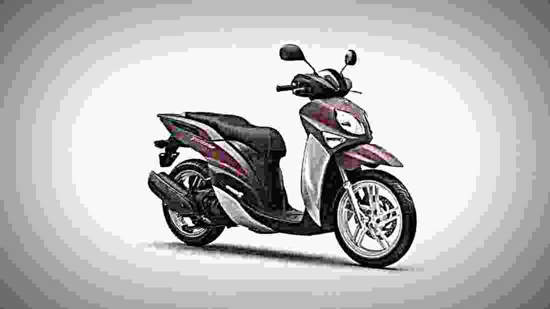 Yamaha Xenter 125 2017 3 motorbike A4 Photo Print