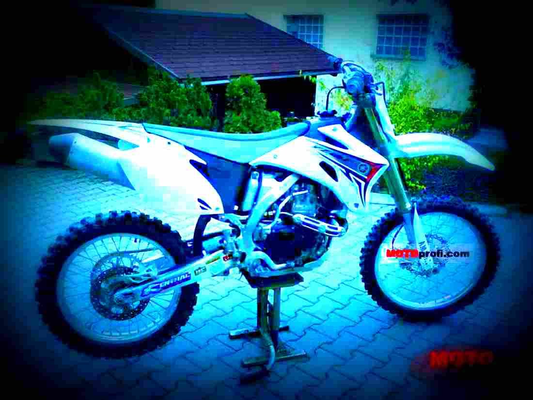 Yamaha YZ 450 YZ 450 4 motorbike A4 Photo Print