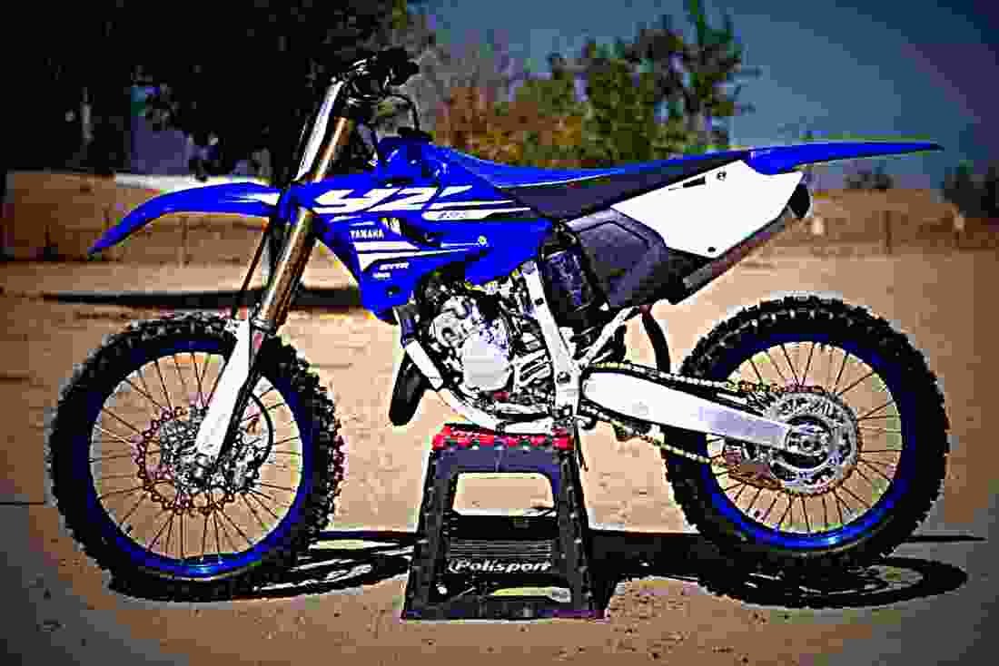 Yamaha YZ125 2018 3 motorbike A4 Photo Print