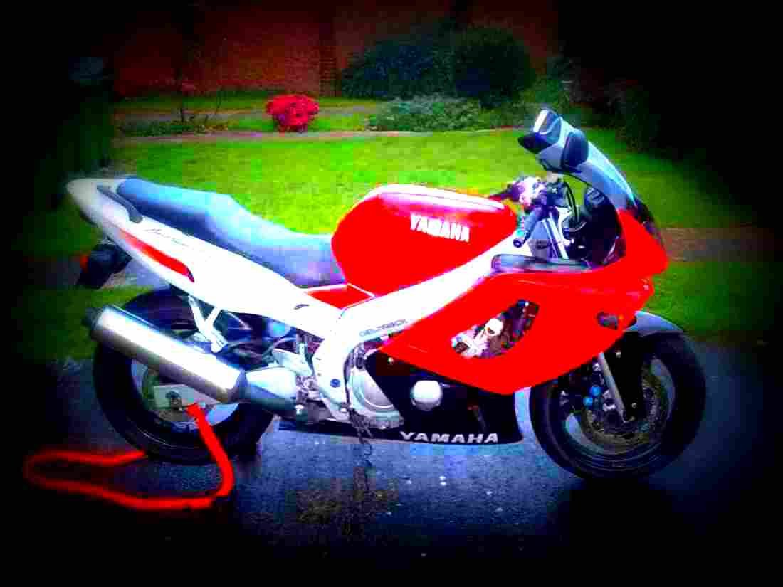 Yamaha YZF 600 R Thundercat 1996 2 motorbike A4 Photo Print